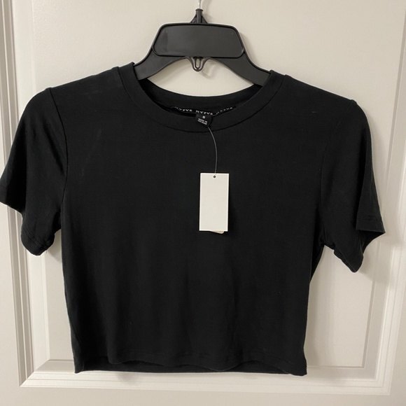 HYFVE 2-PC LOUNGE SET Short Sleeve Shirt and Comfy Cozy Pants. BLACK. SMALL. - Picture 4 of 10